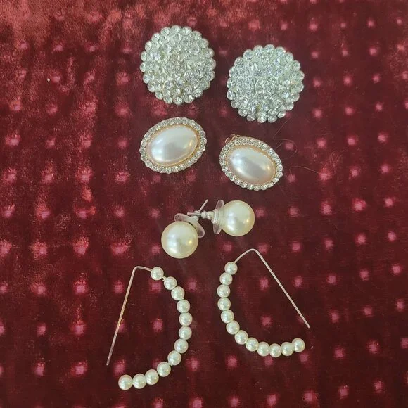 Stunning Variety of Pearl and Rhinestone Earrings 4 Pair - Picture 2 of 5